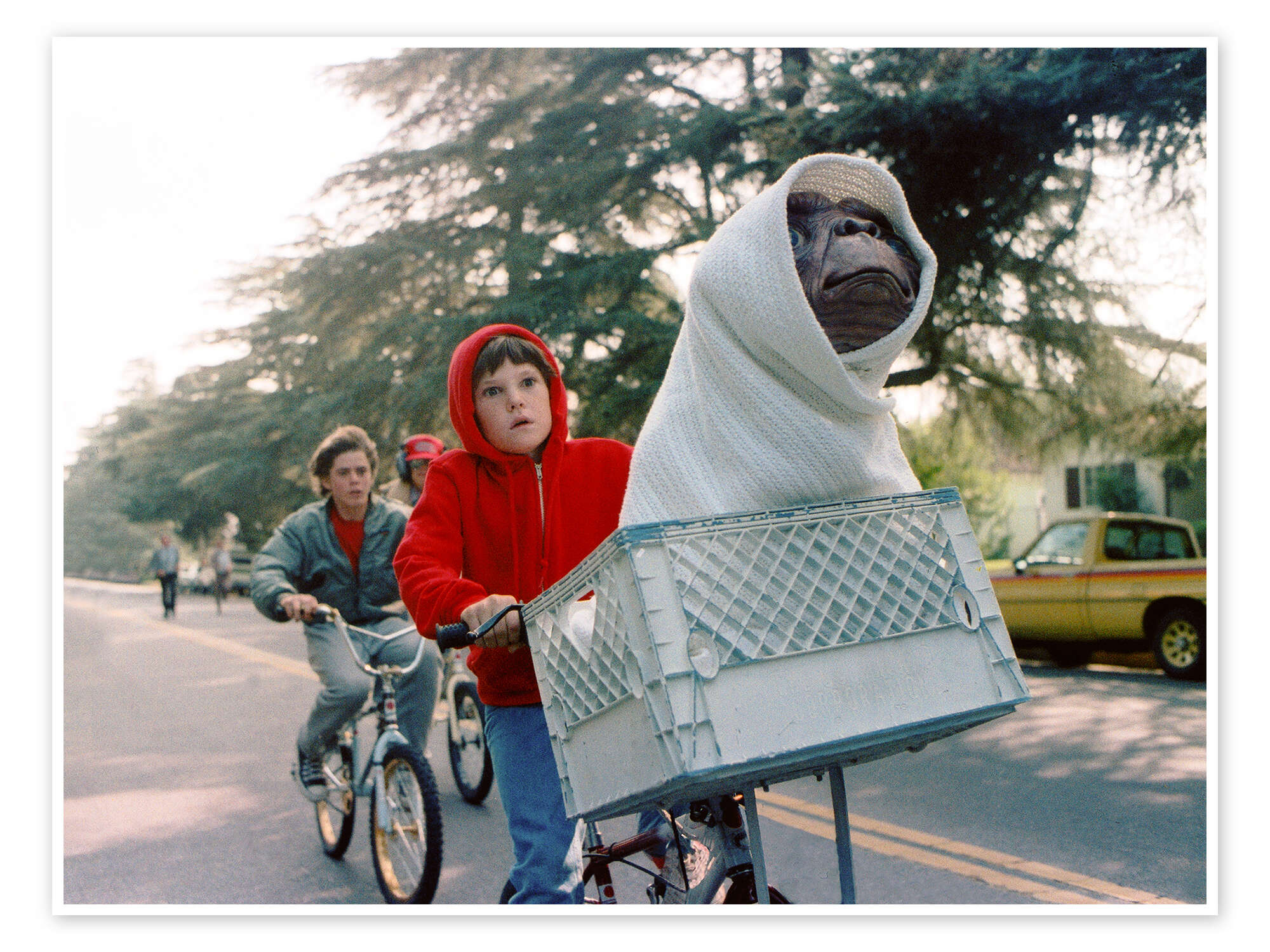 Elliott y E.T. durante su huida en bicicleta.